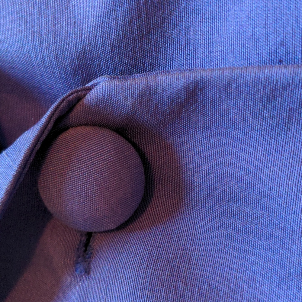 Papell  silk blouse, petite, size 8 , Lavender Blue dressy, fitted - Picture 6 of 11